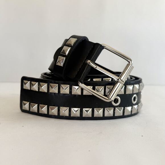 Y2K Black Silver Pyramid Studded Belt Goth Emo Unisex Skeleton Hand 44" - Picture 8 of 9